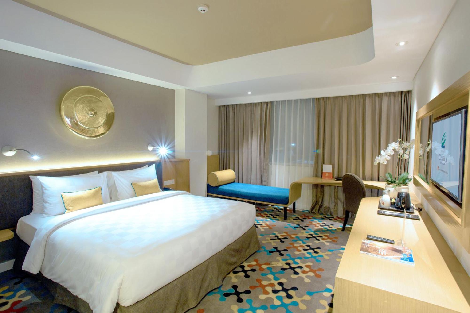 Hotel Ciputra Cibubur Managed By Swiss-Belhotel International Экстерьер фото